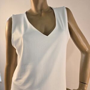 Judy P  White Tank Top Womens Size XL V Neck Lined Stretch USA Made